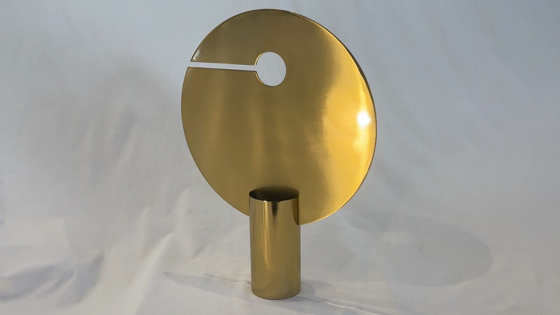 Sculpture en métal doré - Grand modèle