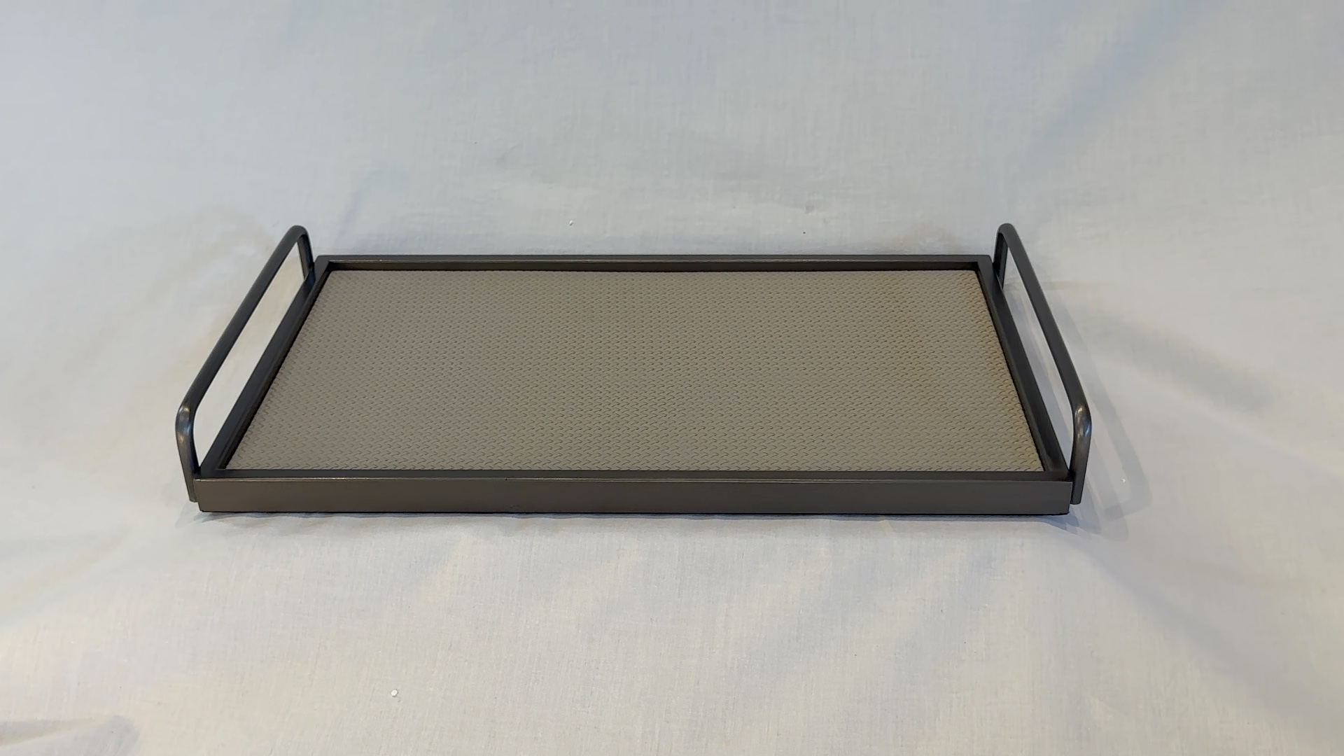 Pleateau en cuir et métal - gris