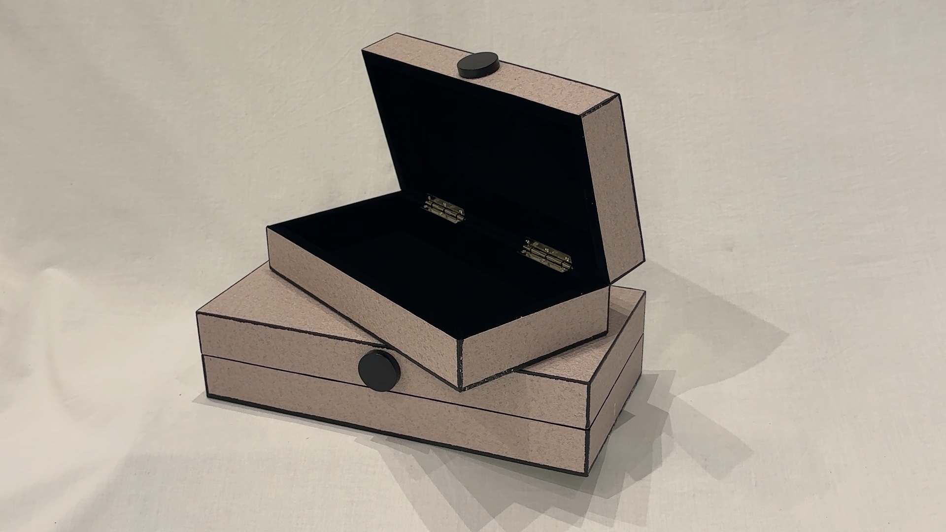 Boîte de rangement en méta