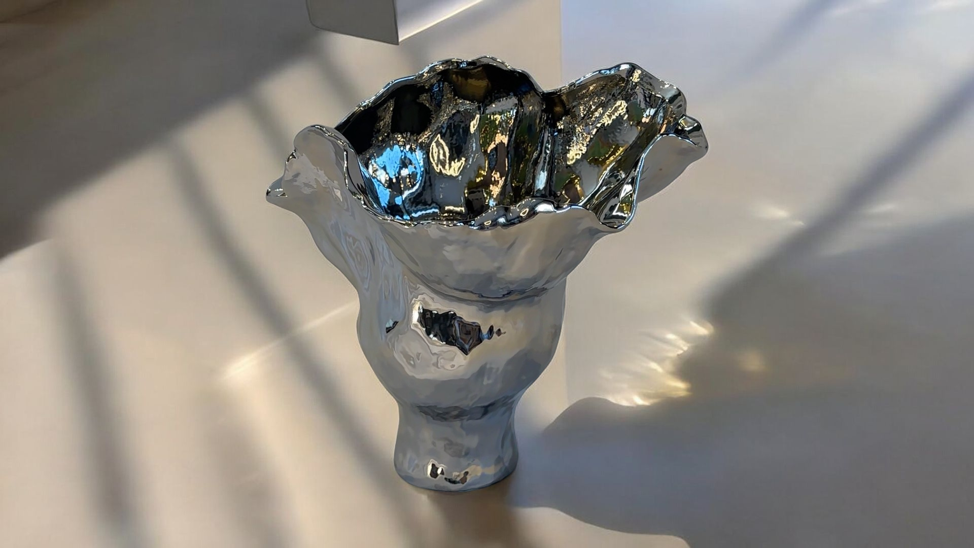 Vase bas en céramique - Argenté